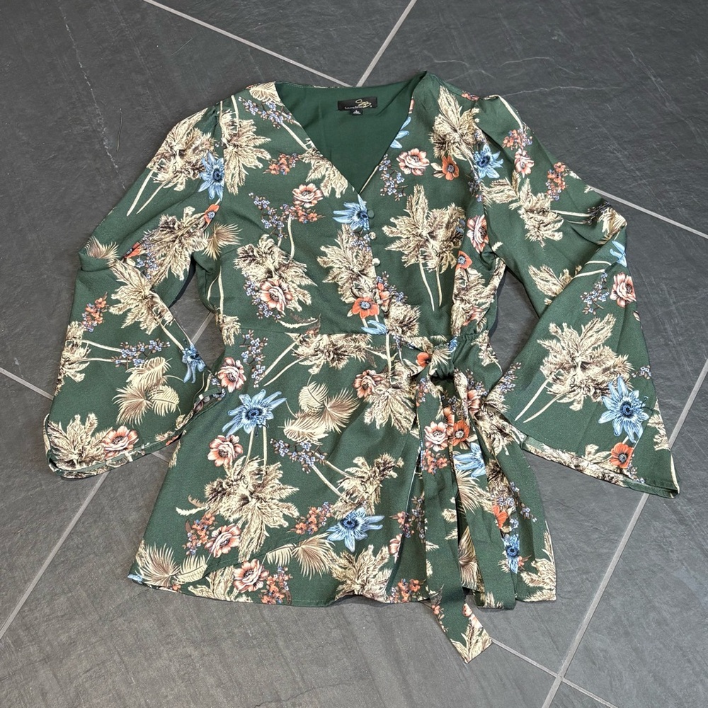 Green Floral Suzanne Betro Top Size L